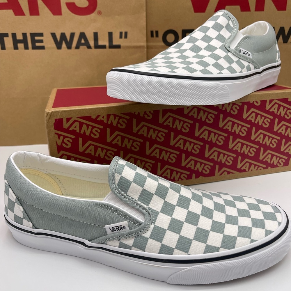 Vans Men’ Classic Slip-On
Color Theory Checkerboar Pure Grey
VN000D5PEPO Sneaker - Picture 4 of 16